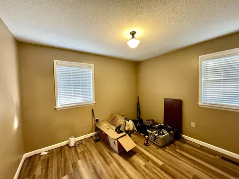 Bedroom - 38 Harris St, Melbourne, AR 72556 photo 3 of 3