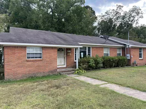 1117 Pine Bluff St, Malvern, AR 72104 photo 2