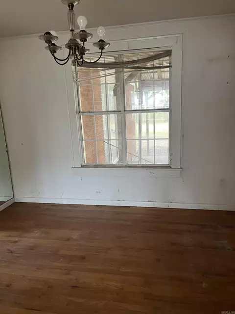 1117 Pine Bluff St, Malvern, AR 72104 photo 5