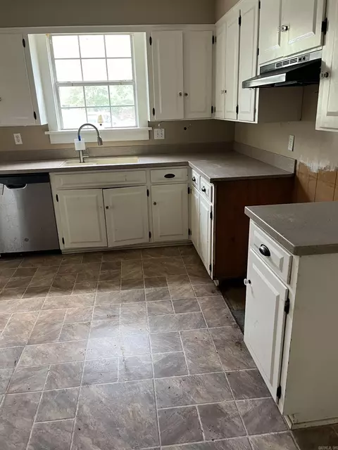 1117 Pine Bluff St, Malvern, AR 72104 photo 8
