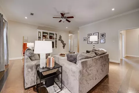 Living - 5110 Trinity Xing, Conway, AR 72034 photo 1 of 2