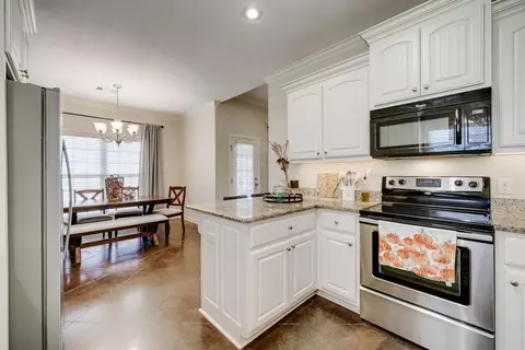 Kitchen - 5110 Trinity Xing, Conway, AR 72034 photo 3 of 3
