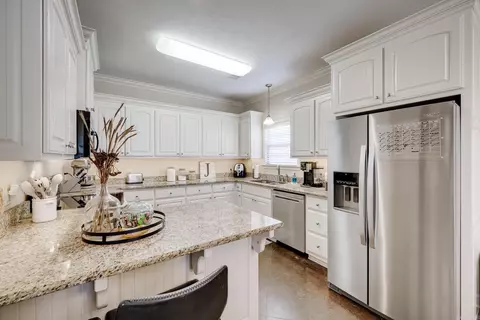 Kitchen - 5110 Trinity Xing, Conway, AR 72034 photo 1 of 3