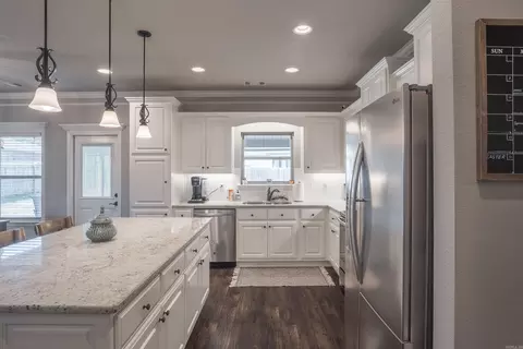 Kitchen - 48 Sierra Dr, Austin, AR 72007 photo 4 of 5
