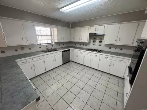 8096 Zuber Rd, Benton, AR 72019 photo 15