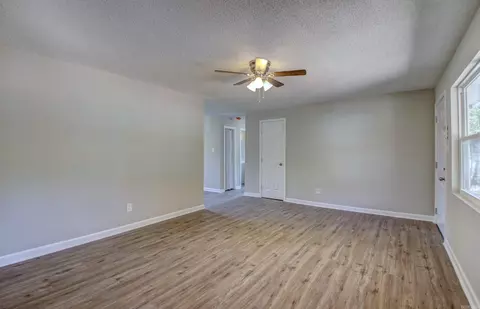 1321 S Pear St, Pine Bluff, AR 71603 photo 9