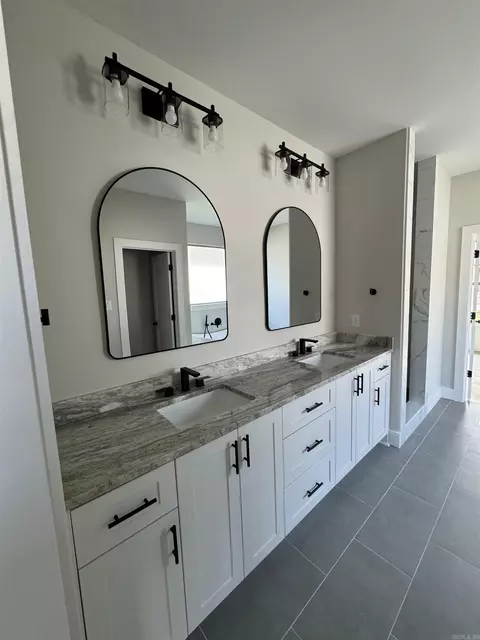 Bath - 7016 Cold Creek Dr, Alexander, AR 72002 photo 8 of 8