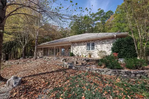 2 Guarena Ln, Hot Springs Village, AR 71909