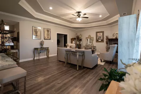 Entry Way - 13524 Mars Hl, Bauxite, AR 72011 photo 2 of 4