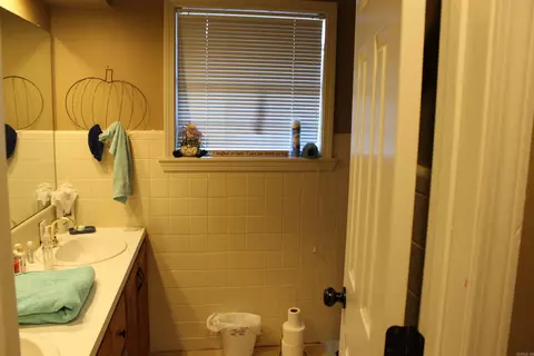 2212 E Lakeview, Benton, AR 72015 photo 28
