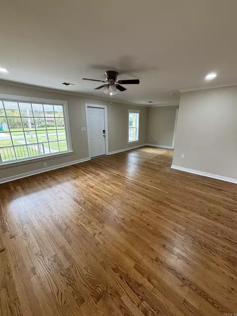 2205 W 34th Ave, Pine Bluff, AR 71603 photo 9