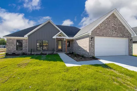 Exterior - 4813 Coronell Way, Alexander, AR 72002 photo 1 of 8