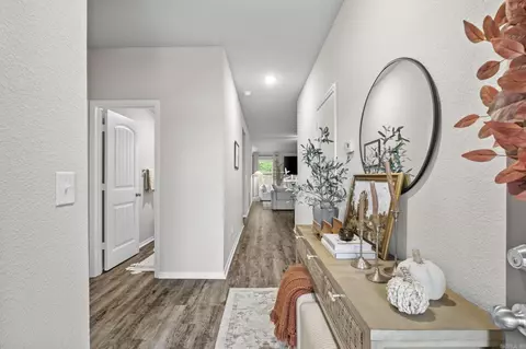 Entry Way - 19 Erwin Dr, Austin, AR 72007 photo 1 of 3