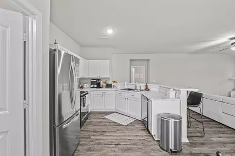 Kitchen - 19 Erwin Dr, Austin, AR 72007 photo 2 of 3