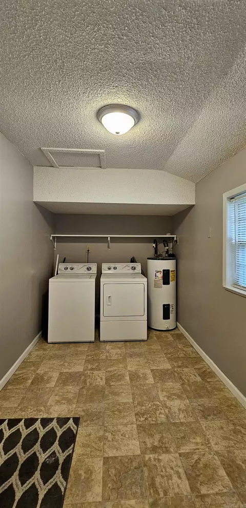 203 NE 2nd St, Corning, AR 72422 photo 17