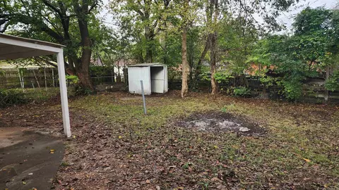 1204 Belmont Dr, Pine Bluff, AR 71601 photo 2