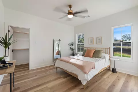 Bedroom - 5 Evelyn Ln, Conway, AR 72032 photo 1 of 4