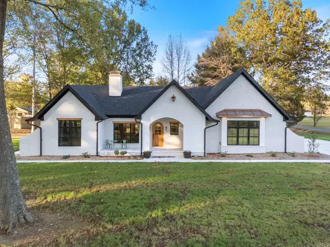 Exterior - 5 Evelyn Ln, Conway, AR 72032 photo 1 of 6