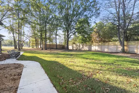 Exterior - 5 Evelyn Ln, Conway, AR 72032 photo 4 of 6