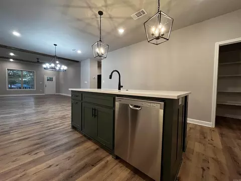 2501 Janet, Benton, AR 72015 photo 15