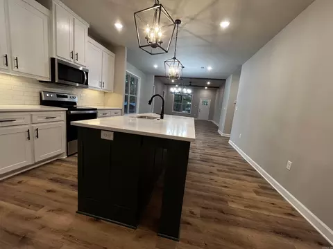 2501 Janet, Benton, AR 72015 photo 12