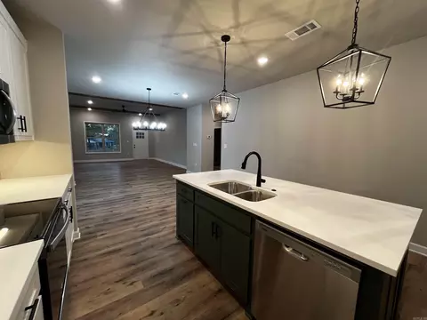 2501 Janet, Benton, AR 72015 photo 7