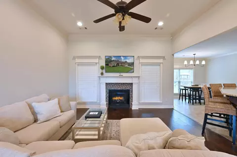Living - 1158 Oak Glenn Loop, Bryant, AR 72022 photo 1 of 1