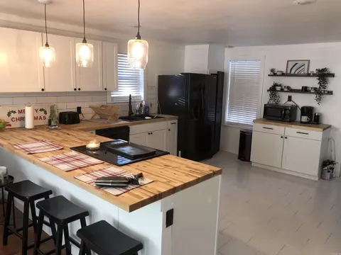 606 1st St, Conway, AR 72032 photo 3