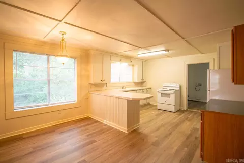 28 E Main St, Greenbrier, AR 72058 photo 5