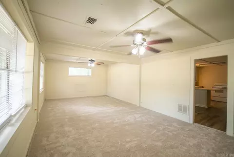 28 E Main St, Greenbrier, AR 72058 photo 3
