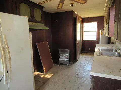 Kitchen - 43 Springfield Rd, Springfield, AR 72157 photo 1 of 2