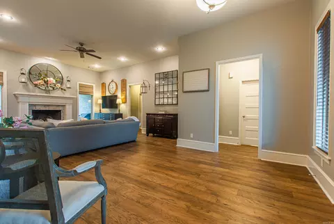 Living - 3901 Commonwealth Dr, Bryant, AR 72022 photo 2 of 4