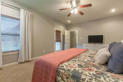 Bedroom - 3901 Commonwealth Dr, Bryant, AR 72022 photo 2 of 7
