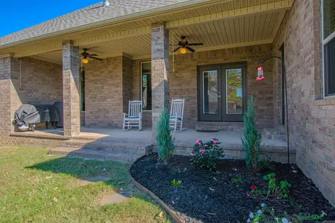 Exterior - 3901 Commonwealth Dr, Bryant, AR 72022 photo 4 of 6