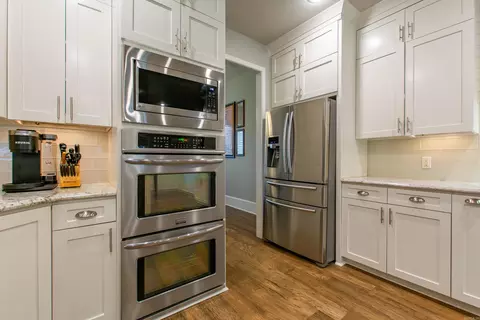 Kitchen - 3901 Commonwealth Dr, Bryant, AR 72022 photo 8 of 8