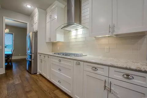 Kitchen - 3901 Commonwealth Dr, Bryant, AR 72022 photo 3 of 8
