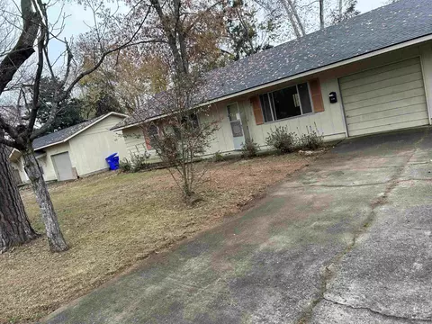 2109 Lookout Ave, Conway, AR 72034 photo 1