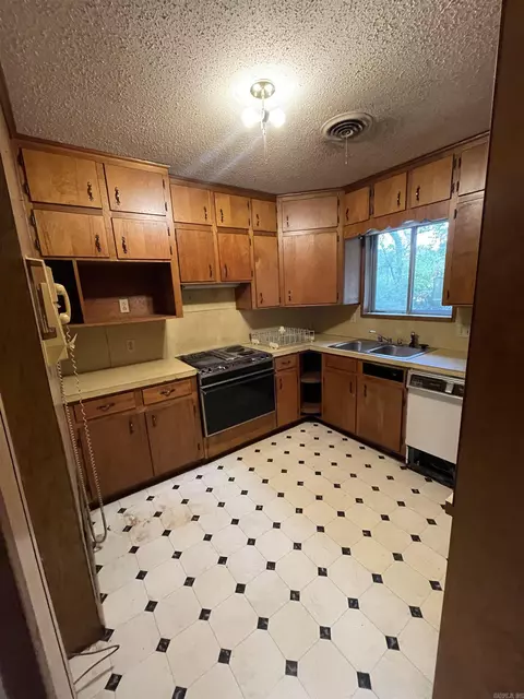 2109 Lookout Ave, Conway, AR 72034 photo 4