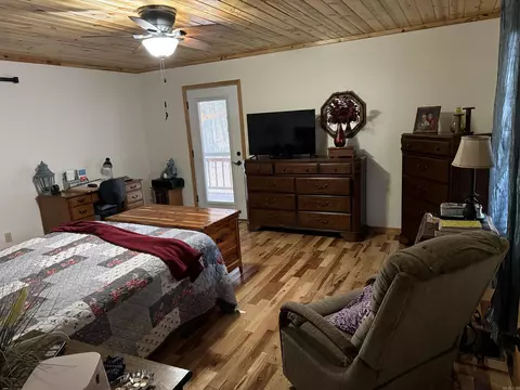 Bedroom - 83 Circle Dr, Drasco, AR 72530 photo 3 of 4