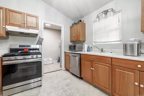 Kitchen - 575 Midway Rd, Donaldson, AR 71941 photo 2 of 2