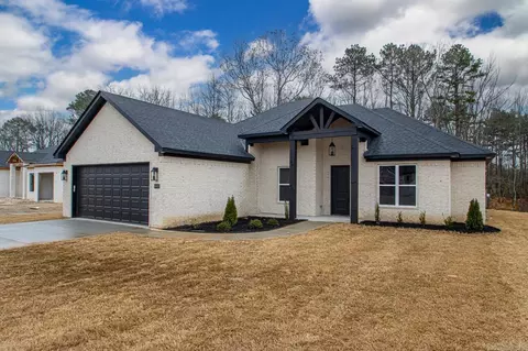 Exterior - 8905 Wingate Dr, Benton, AR 72019 photo 3 of 8