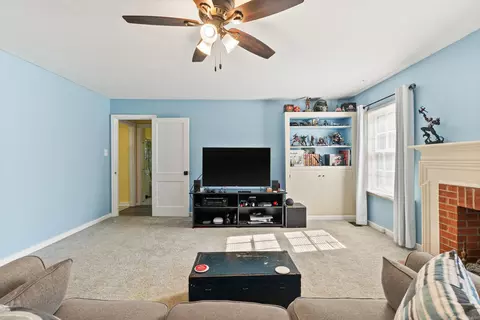 Living - 1122 Mitchell St, Conway, AR 72034 photo 6 of 6