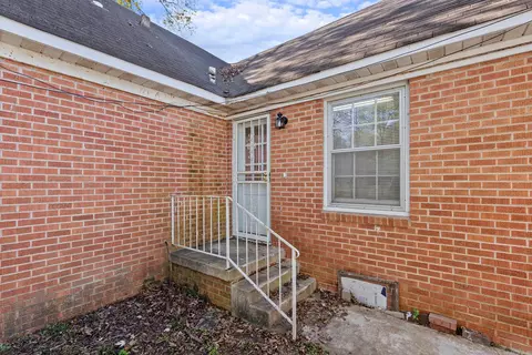 Exterior - 1122 Mitchell St, Conway, AR 72034 photo 5 of 8