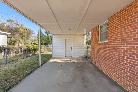 Exterior - 1122 Mitchell St, Conway, AR 72034 photo 4 of 8
