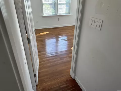Entry Way - 619 Westbrook St, Benton, AR 72015 photo 1 of 3