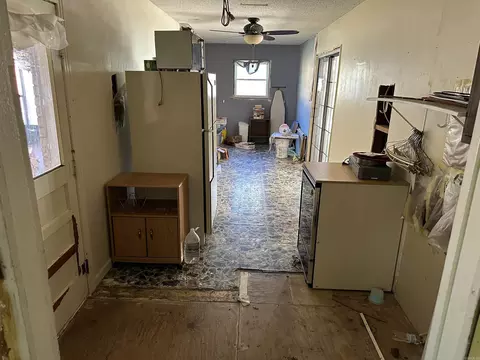 Entry Way - 619 Westbrook St, Benton, AR 72015 photo 3 of 3