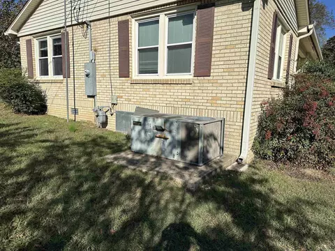 Exterior - 619 Westbrook St, Benton, AR 72015 photo 6 of 16
