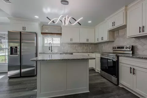 601 S Border St, Benton, AR 72015 photo 17