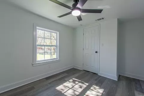 601 S Border St, Benton, AR 72015 photo 27