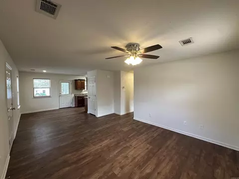 726 Huckaby Ln, Benton, AR 72015 photo 10